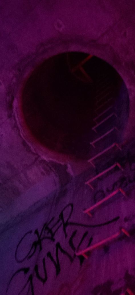 graffiti in sewer tunnel lit with LED lights Industrial Rave Aesthetic, Sewer Tunnel, Sewers Aesthetic, Graffiti Tunnel, Rottmnt Aesthetic, Tunnel Aesthetic, Urban Exploration Aesthetic, Underground Rave, Sewer Aesthetic