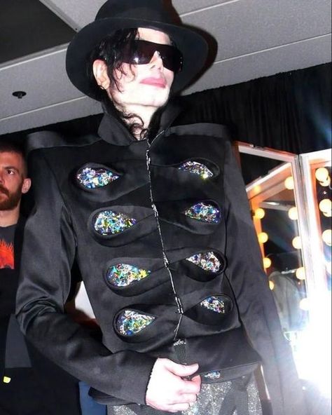 Michael Jackson Impersonator, Michael Jackson Outfits, Kenny Ortega, Mike Jackson, Michael Jackson Rare, Photos Of Michael Jackson, Michael Jackson Smile, Michael Jackson Bad, Michael Jackson Pics