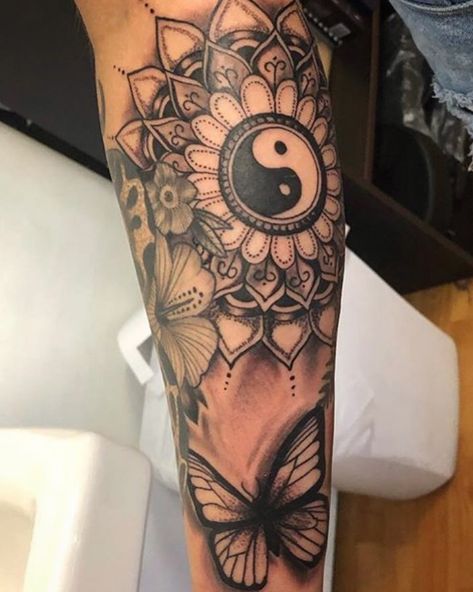 Yin Yang Tattoo Ideas, Yang Tattoo Ideas, Pennsylvania Philadelphia, Yin Yang Tattoo, Ying Yang Tattoo, Favorite Tattoos, Yang Tattoo, Yin Yang Tattoos, Palm Tattoos