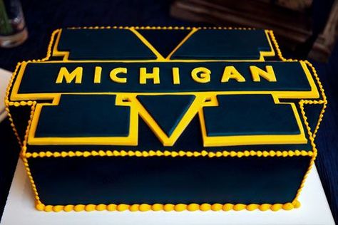 Wolverine Cake, Michigan Go Blue, Maize And Blue, Wolverines Football, Dream Wedding Cake, Mountain Weddings, Michigan Football, Park City Utah, Go Blue