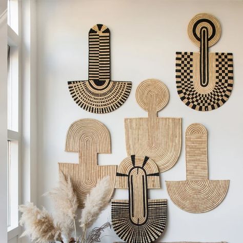 African Interior Design, African Wall Baskets, African Inspired Decor, African Interior, Afrikaanse Kunst, African Home Decor, Wall Mask, Deco Boheme, African Decor