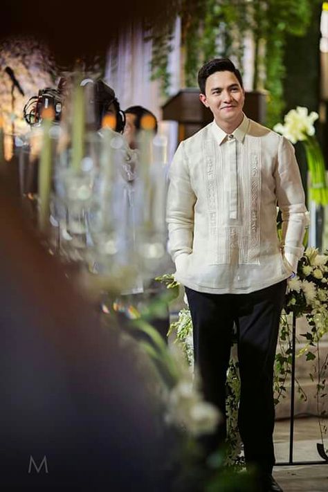 Barong Tagalog For Groom, Barong Wedding, Prenup Outfit, Outfit Cowo, Barong Tagalog, Wedding Entourage, Wedding Motifs, Engagement Inspo, Engagement Poses