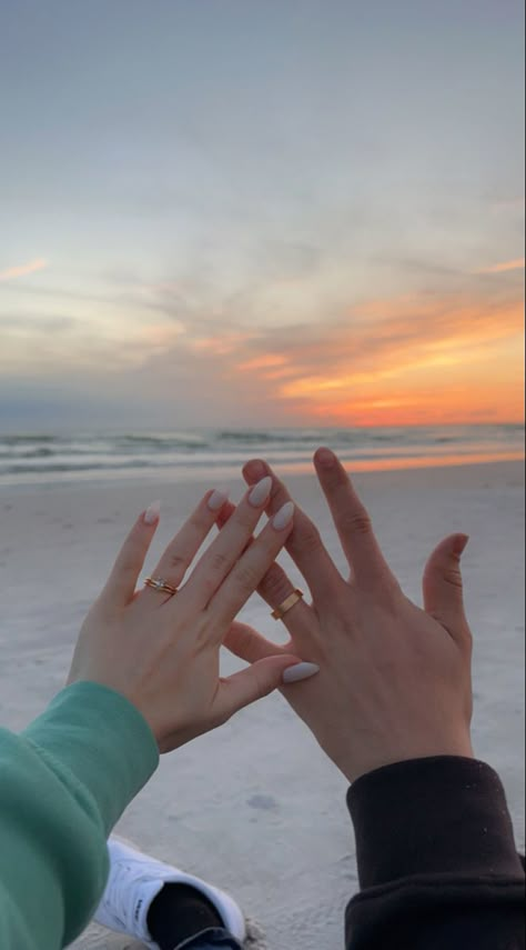 Honeymoon, Wedding, rings, Florida Beach Honeymoon Photoshoot, Cute Honeymoon Pictures, Honeymoon Picture Ideas, Beach Honeymoon Aesthetic, Honeymoon Beach Pictures, Honeymoon Pictures Romantic, Honey Moon Ideas, Honeymoon Photo Ideas, Honeymoon Bed