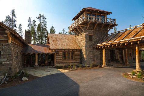 Rustic log cabin luxury defined in this Rocky Mountain getaway Cabin Luxury, Yellowstone Club, Log Home Designs, Rustic Log Cabin, Big Sky Montana, Mountain Getaway, Tower House, Rustic Home Design, Castle House