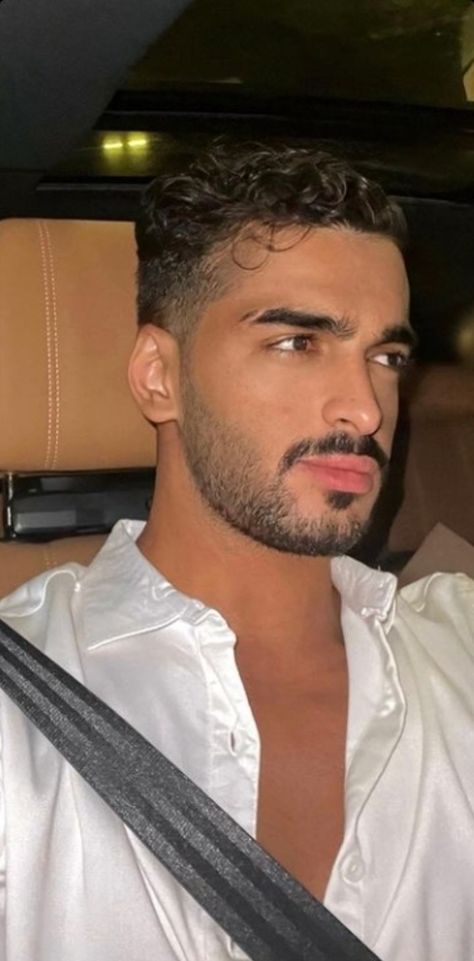 Lebanese Men, Fake Account, Arabian Beauty, Hair Game, Lebanon, Cut And Style, Mens Hairstyles, Hair Styles, Quick Saves