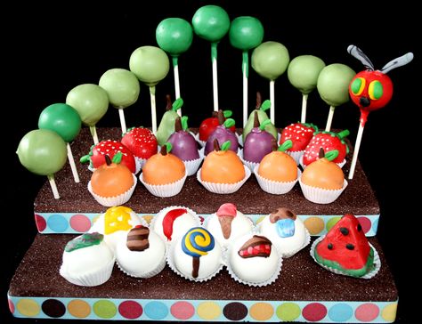 The Very Hungry Caterpillar Cake Pop Display @Melissa Csenge -- I should make this for your classroom!! The Very Hungry Caterpillar Cake, Cake Pop Display, Hungry Caterpillar Cake, Cake Pop Displays, Caterpillar Cake, Cake Pop Designs, Kids Smile, Hungry Caterpillar Party, Hungry Caterpillar Birthday