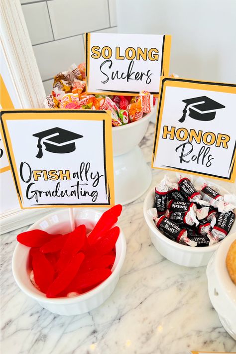 Throwing a graduation party? Add some sweetness to your celebration with these printable candy bar signs! These fun and festive signs will help create a candy buffet that your guests will love. Choose from a variety of clever sayings and pair them with delicious candy suggestions to personalize your candy bar. Download, print, and get ready to indulge in some sweet treats as you celebrate the graduate's big achievement. Perfect for adding a touch of fun to your graduation party decor! Grad Party Candy Bar Ideas, Candy Bar For Graduation Party, Graduation Candy Bar Ideas, Grad Party Candy Bar, Graduation Party Candy Table, Graduation Sweets, Graduation Party Candy Bar, Grad Party Candy, Candy Buffet Graduation Party