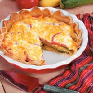 Squash Pie Recipes, Fruits Recipes, Zucchini Yellow Squash, Southern Tomato Pie, Zucchini And Squash, Squash Pie, Summer Squash Recipes, Paprika Pepper, Yellow Summer Squash