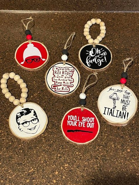 A Christmas Story Tree Theme, Christmas Movies Ornaments, Christmas Story Tree Ideas, Diy Christmas Story Decorations, Christmas Story Christmas Tree, Christmas Story Ornaments Diy, A Christmas Story Crafts, A Christmas Story Ornaments Diy, A Christmas Story Ornaments