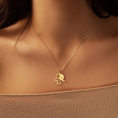 Sterling Silver 18K Gold Plated Elephant Necklace | Animal Jewelry | Summer Necklace | Funny Jewelry| Diamond-Cut Chain #necklace #jewellery #handmade #earrings #fashion #gift Elephant Locket Gold, Elephant Pendant Gold, Elephant Necklace Gold, Pinterest Jewelry, Funny Jewelry, Elephant Jewelry, Elephant Trunk, Jewelry Summer, Cup Ideas