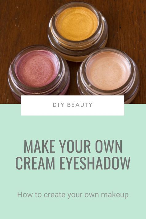 Diy Cream Eyeshadow Recipes, How To Make Eyeshadow Diy, Diy Pressed Eyeshadow, Homemade Cream Eyeshadow, How To Make Cream Eyeshadow From Powder, Diy Eye Shadow Natural, Diy Eyeshadow Primer, Diy Liquid Eyeshadow, Diy Eyeshadow Recipe