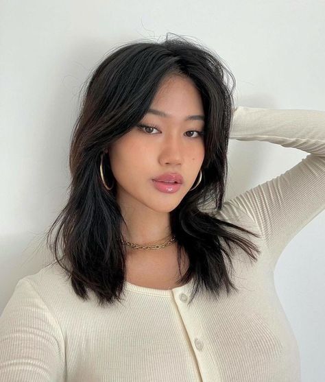 Asian Hair Inspo, Jihoon Kim, Pin Straight Hair, Straight Black Hair, Asian Haircut, Short Dark Hair, Straight Hair Cuts, Asian Short Hair, Medium Short Hair