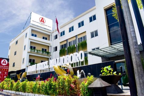 Abadi Hotel Jogja is located in Yogyakarta city, DI Yogyakarta province, Indonesia. Hotel Jogja, Valet Parking, Tourist Places, Spa Services, Famous Places, Historical Place, Best Sites, Fitness Center, A Restaurant