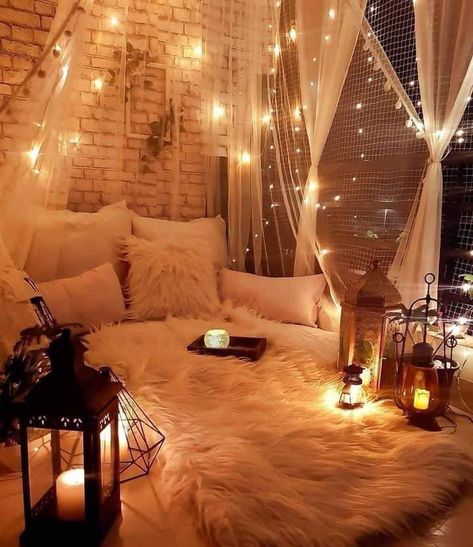 Sleepover Room, Muslim Prayer Room Ideas, Easy Room Decor, Pinterest Room Decor, Cozy Room Decor, Apartment Decor Inspiration, Dreamy Room, Room Design Bedroom, Dream Room Inspiration