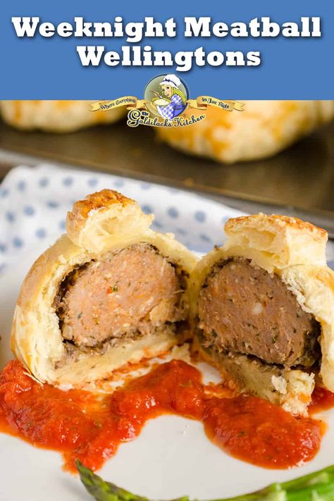 Meatball Wellington, Large Family Dinner, Easy Meatball, Great Dinner Ideas, Southwestern Recipes, Bunny Chow, Beef Wellington Recipe, Country Recipes, Pork Meatballs