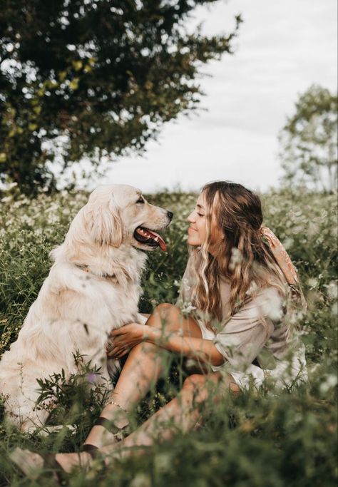 Dog Owner Photoshoot, Dog Family Pictures, Family Dog Photos, Pet Photography Poses, Dog Photoshoot Pet Photography, Dog Photography Poses, Bday Shoot, Animal Photoshoot, Jeep Photos