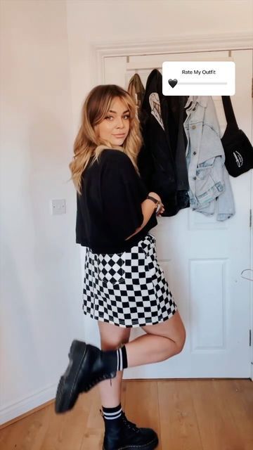 Lily Melrose Outfits, Gig Outfit Ideas, Size 12 Outfits, Lily Melrose, Highlights Story, Gig Outfit, E Girl Style, Coachella Style, Date Outfit Casual