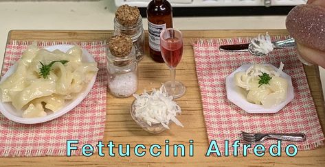 Fettuccini Alfredo, Italian Feast, Mini Cooking, Creamy Alfredo Sauce, Tiny Cooking, Worlds Smallest, Tiny Treats, Small Pasta, Tiny Food