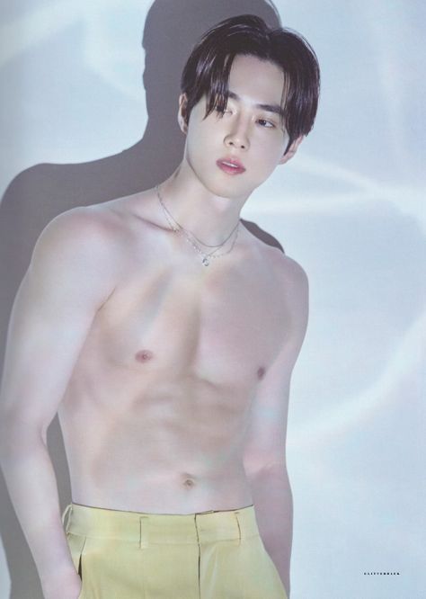 Suho EXO Suho Abs, Exo Abs, Exo Hot, Sans Cute, Men Photoshoot, Handsome Asian Men, Kim Junmyeon, Exo Chanyeol, Exo Members