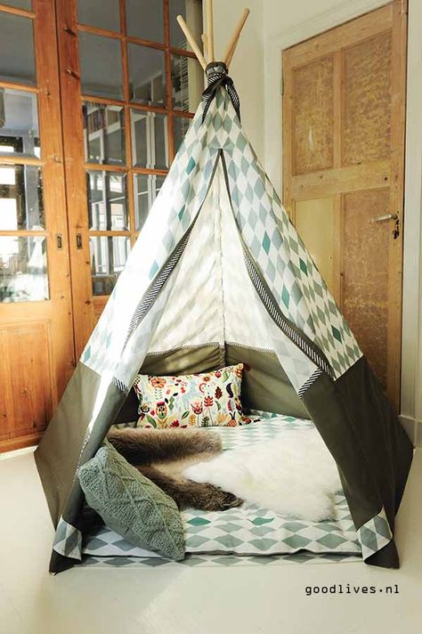 Indoor Tent For Kids, Diy Teepee Tent, Diy Tipi, Diy Teepee, Indoor Tents, Diy Tent, Tipi Tent, Hanging Tent, Canvas Tent