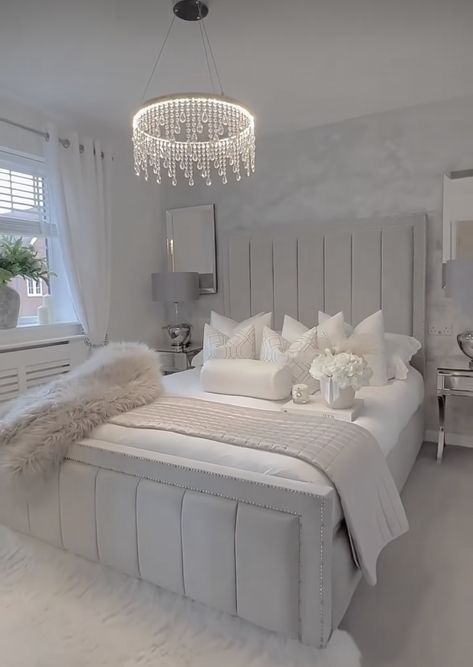 Fancy Bedroom, Grey Bedroom Decor, White Bedroom Decor, White Room Decor, Luxury Room, Luxury Room Bedroom, Classy Bedroom, Interior Luxury, Makeover Bedroom