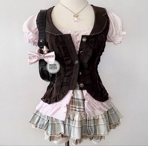 Himekaji Outfits, 일본 패션, 사진 촬영 포즈, Creation Couture, Goth Grunge, Really Cute Outfits, Kawaii Clothes, 2000s Fashion, Girly Outfits