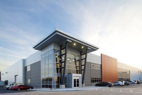 Modern Warehouse Design Exterior, Modern Factory Architecture, Warehouse Design Exterior, Modern Warehouse Design, Warehouse Exterior Design, Admin Building, Industrial Facade, Church Building Design, Metal Building Designs