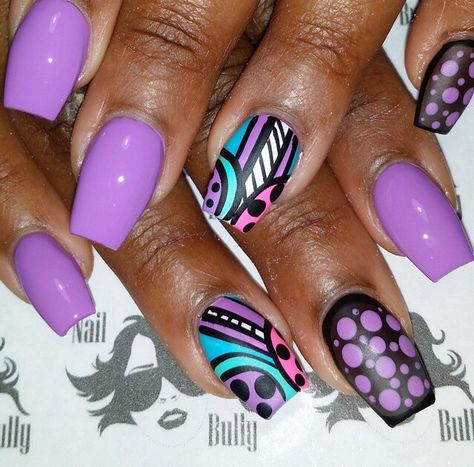 Nails With Geometric Design, Purple Abstract Nails, Hot Purple Nails, Purple Pedicure, Leopard Nail Designs, Flame Nail Art, Dot Nails, Abstract Nails, Color For Nails