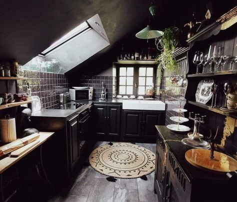 Imgur: The magic of the Internet Bathroom Tile Backsplash Ideas, Backsplash Ideas Bathroom, Tile Backsplash Ideas, All Black Kitchen, Forest Kitchen, Quirky Couple, Monochrome Kitchen, French Holiday, Showers Ideas