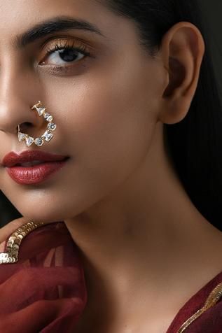 Indian Nose Pin, Nose Ring Gold, Nath Nose Ring, Luxury Jewelry Store, Nose Ring Jewelry, Nose Pins, Nose Piercings, Bride Sister, Nose Pin