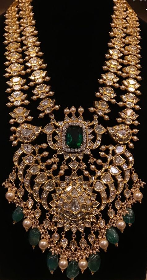 Layered Haram Gold, Rajasthani Jewellery Royal, Goan Jewellery, Simple Diamond Jewelry, Uncut Jewellery, Rajasthani Jewellery, Wedding Jewellery Designs, Polki Sets, Platinum Jewellery