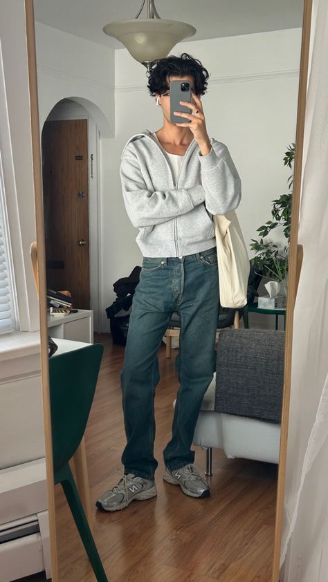 Dad Outfits Aesthetic, New Balance Shoes White, Outfit New Balance, Dad Outfits, Relaxed Aesthetic, Single Dad, Hoodie Aesthetic, 90s Jeans, Single Dads