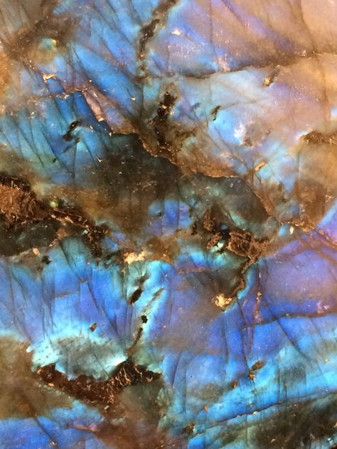 Labradoriet Labradorite Aesthetic, Murmuration Art, Crystal Aesthetic, Witchy Wallpaper, Cool Rocks, Ui Design Inspiration, Color Textures, Wallpaper Iphone Cute, Rocks And Minerals