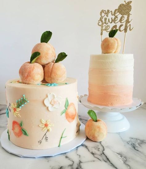 Peachy Birthday Cake, Peaches And Cream Birthday Party, Peach Party Food Ideas, Sweet As Peach 1st Birthday, Peach Cakes Birthday, Cake With Peaches Decoration, Peach Bday Party, Two Peachy Birthday, One Sweet Peach Birthday Cake Smash