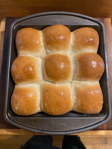 Tangzhong: The Japanese Secret to the Fluffiest Bread Tangzhong Recipe, Tangzhong Challah, Tangzhong Bread Recipes, Sourdough Tangzhong Bread, Milk Bread Tangzhong, Tongguan Roujiamo Bread, Morning Bun, Japanese Bread, Yeast Bread Recipes