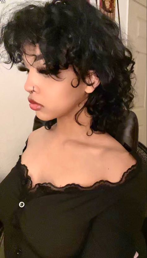 Short Curly Goth Hairstyles, Alternative Haircuts Medium With Bangs, Grown Out Curly Mullet, Alt Haircuts Curly, Short Curly Goth Hair, Female Curly Mullet, Curly Masc Haircut, Curly Hair Mullet Woman, Ramona Flowers Haircut Curly