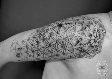 Mandala Arm Tattoo, Tatuaje Cover Up, Pattern Tattoos, Flower Of Life Tattoo, 42 Tattoo, Sacred Geometry Tattoo, Geometry Tattoo, Trendy Tattoo, Mandala Tattoo Design