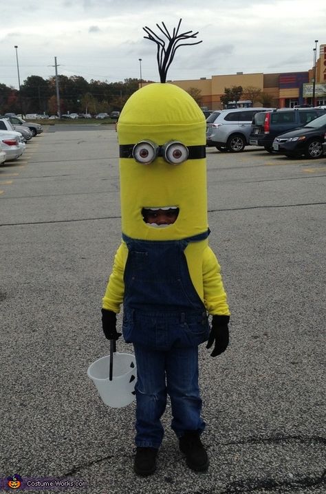 Minion Kevin Homemade Costume - 2015 Halloween Costume Contest Baby Minion Costume, Minion Costume, Toddler Minion Costume, Diy Minion Costume, Homemade Minion Costumes, Minion Baby, Diy Minions, Minion Halloween, Minion Costumes