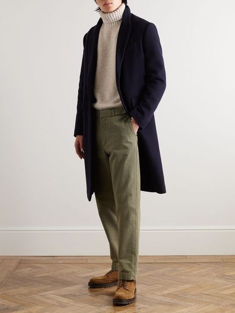 Sweater Slacks Outfit, Nyc Male Fashion, Sophisticated Mens Fashion, Europe Fashion Men, Physics Outfit, Men Fall Outfits Dressy, Scandinavian Style Men, Sales Outfit, Winter Fashion Ideas