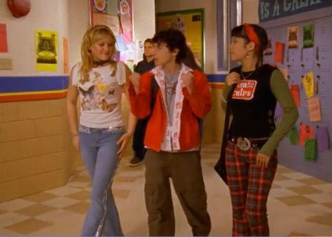 Early 2000s Disney Channel Fashion, Disney 2000s Fashion, Lizzie Mcguire Outfits, 1990 Style, Lizzie Mcguire Movie, 00s Mode, 2000 Fashion, Early 2000s Fashion, 2000s Outfits