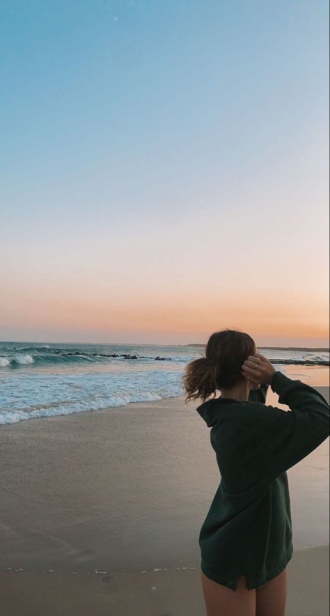 Beach Shy Poses, Beach Poses For Shy People, Shy Beach Poses, Shy People, Shy Girl, Vigan, Shy Girls, Boy Photography Poses, Boy Photography