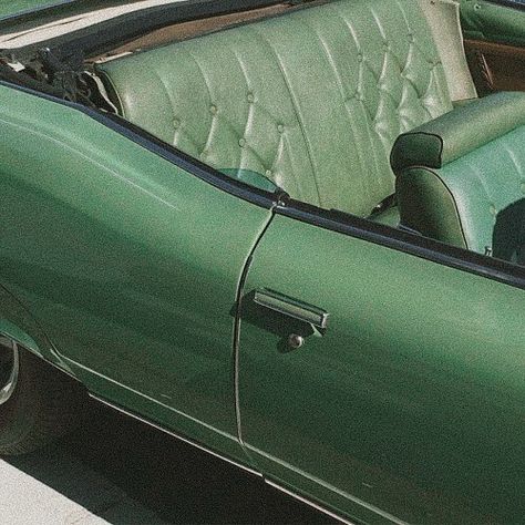 Next range inspo. #bottlegreen #palette 50s Aesthetic, Green Inspo, Mint Aesthetic, Mint Green Aesthetic, Sage Green Wallpaper, Dark Green Aesthetic, Green Photo, Pistachio Green, Pretty Green