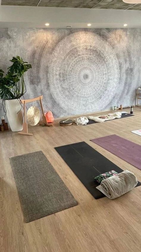 777 Yoga Studio In Basement, Yoga Salon Design, Yoga And Massage Studio, White Walls Room Ideas, Yoga Studio Wallpaper, Yoga Pop Up Event, Yoga Set Up At Home, Yoga Studio Wall Mural, Yoga Studio Flooring