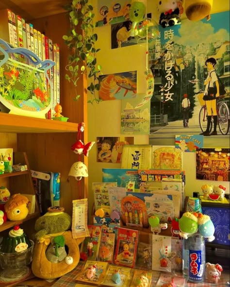 Room Ideas Juminocore, Ghibli Core Bedroom, Clutter Core Room, Jumino Core Bedroom, Juminocore Bedroom, Bright Room Aesthetic, Japanese Maximalism, Juminocore Room, Colorful Room Aesthetic