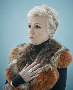 Julie Walters, Old Film Stars, Curly Pixie Haircuts, Billy Elliot, British Celebrities, Liza Minnelli, Maggie Smith, Grammar School, Fox Fur Coat