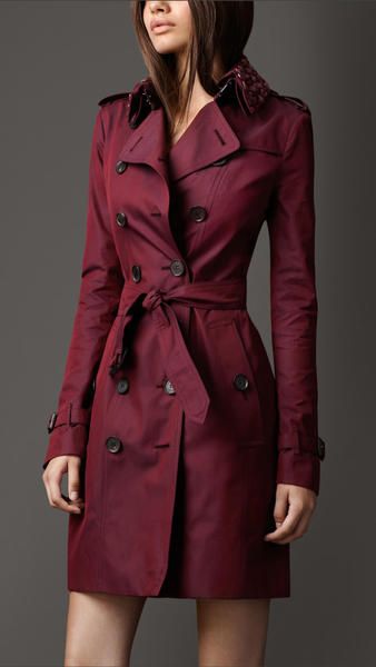 Burberry Long Beaded Collar Cotton Gabardine Trench Coat, absolutely love this! Burberry Trench Coat, Beaded Collar, Burberry London, Coat Women, Trench Coats Women, Trench Coats, Outfit Idea, Coat Dress, Look Fashion