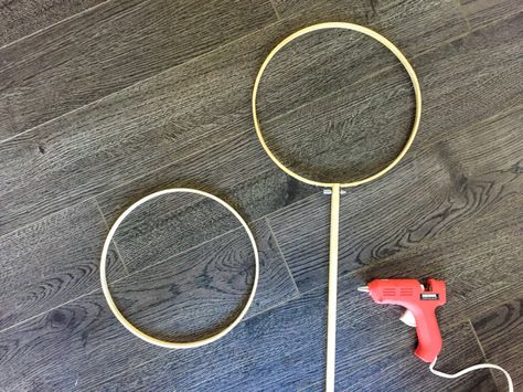 DIY Quidditch Pong - Mince Republic Diy Quidditch Goals, Harry Potter Quittich, Harry Potter Beer Pong, Diy Quidditch, Quidditch Pong, Harry Potter Beer, Beer Pong Rules, Harry Potter Diy Decorations, Harry Potter Bridal Shower