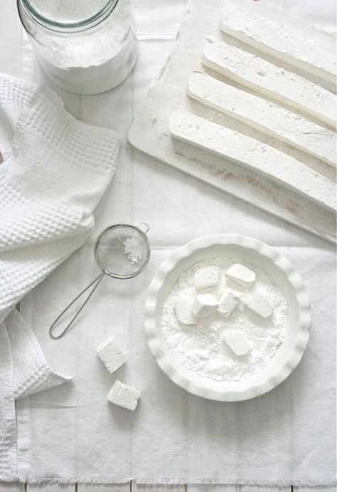 mistymorrning: Source:imgfave-hero Fudge Caramel, Blanco White, White Food, Simply White, Food Photography Styling, Shades Of White, Pavlova, Beautiful Food, White Aesthetic