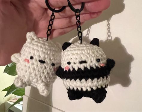 a panda and ice bear keychain Sanrio Crochet Keychain, Boba Keychain Crochet, Cat Keychain Crochet, We Bare Bears Crochet Keychain, Panda Keychain Crochet, Ice Bears, Bare Bears, We Bare Bears, Crochet Hats