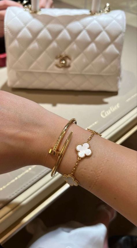 Van Cleef Bracelet Stack, Van Cleef Stack, White Van Cleef, Van Cleef Aesthetic, Van Cleef And Arpels Bracelet, Cleef And Arpels Jewelry, Women Bracelets Gold, Bracelets Gold Simple For Women, Queens Aesthetic